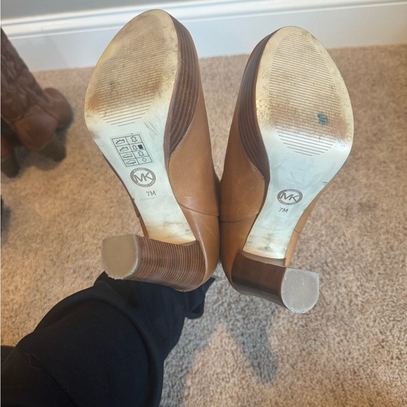 Michael Kors Tan Booties - Size 7 - Picture 4 of 5